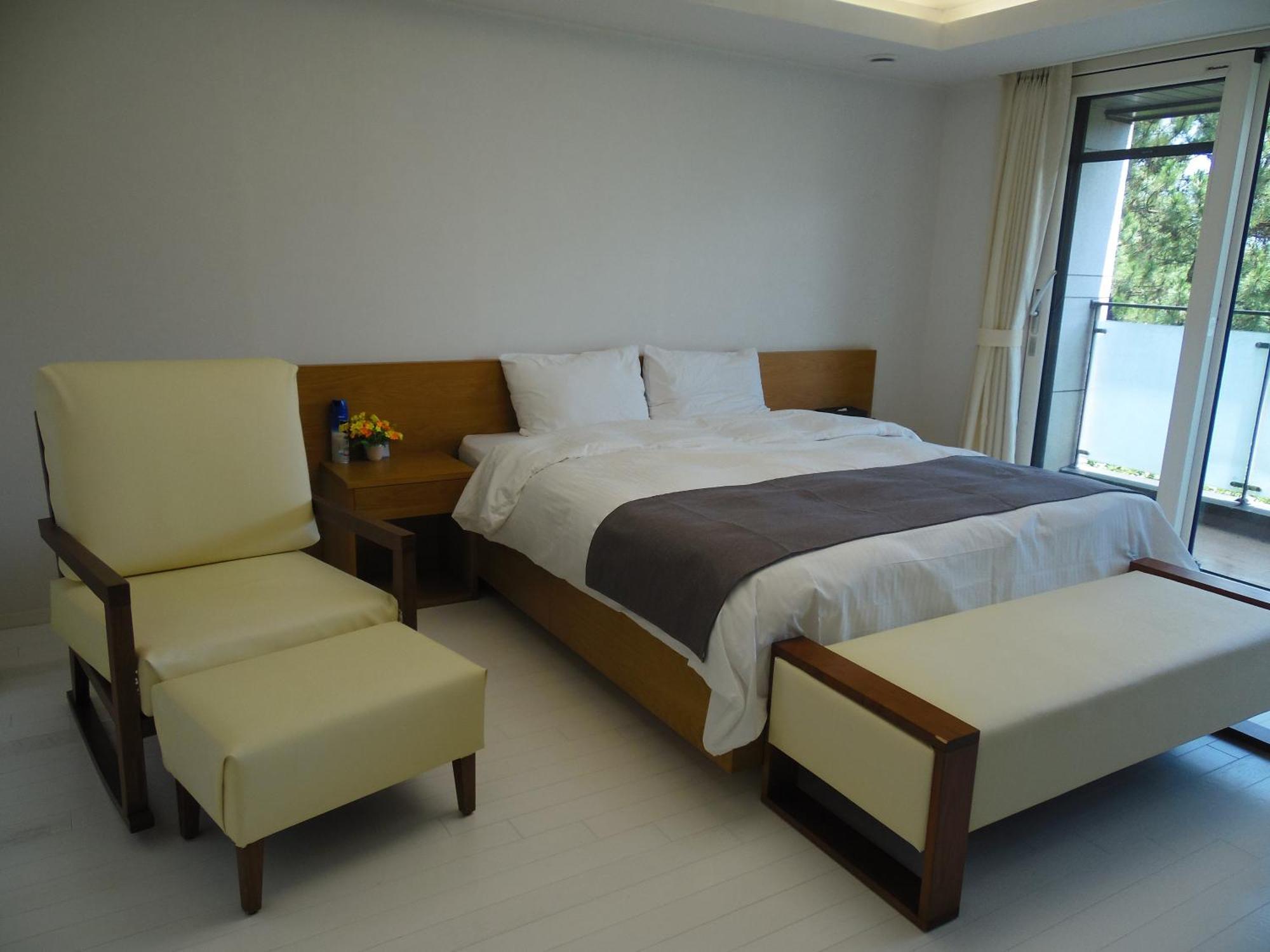 Healthcare Town Resort ซอกวีโพ ภายนอก รูปภาพ